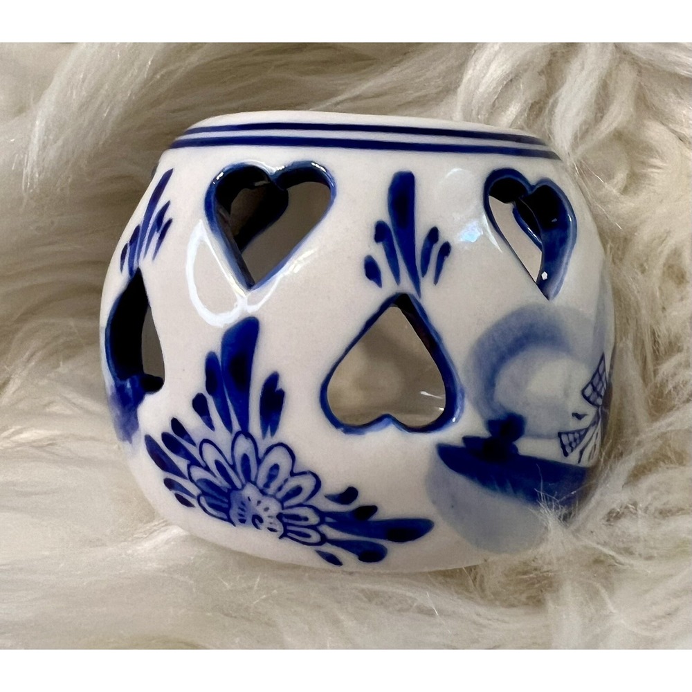 VTG Hand Painted Blue Delft Heart Cutout Holland Tea light Candle Holder‎ 1.75"